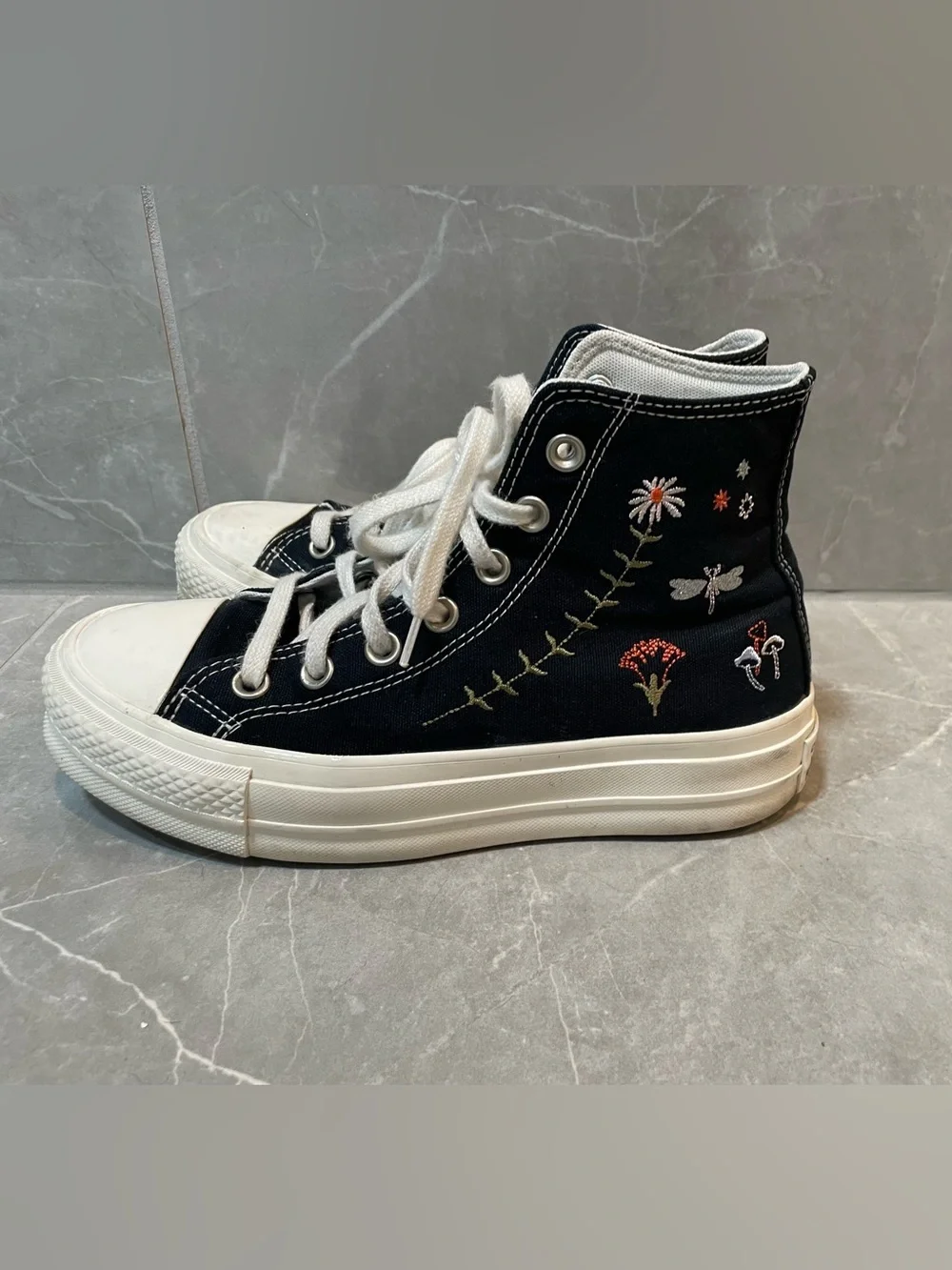 Converse Chuck Taylor All Star Lift Platform Enchanted Garden Floral US 6.5 EUC